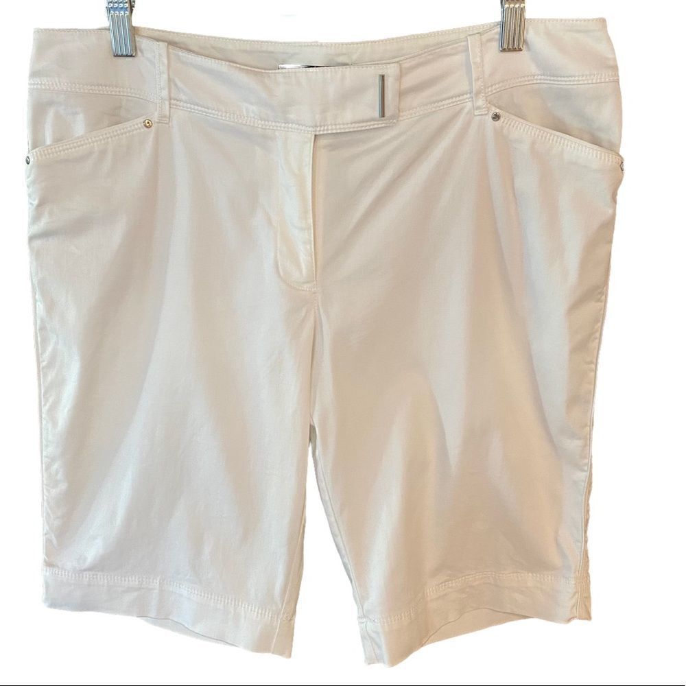 WHBM Sz 8 White Bermuda Side Pocket Front Zip Button Summer Athletic Shorts
